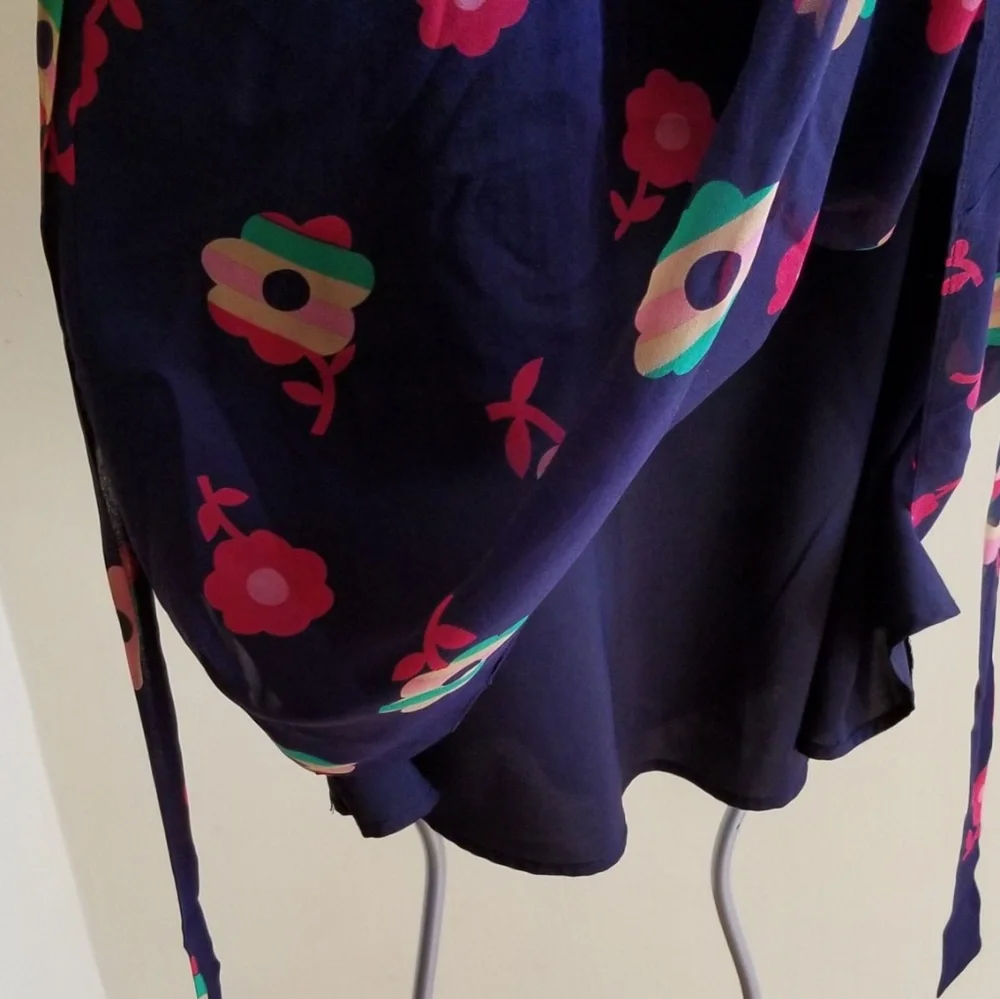 Betsey Johnson Silk Dress - Picture 6 of 6